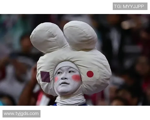 足球巨星化身搞笑歌手带来欢乐旋律引发球迷热议与欢笑 足球巨星化身搞笑歌手带来欢乐旋律引发球迷热议与欢笑