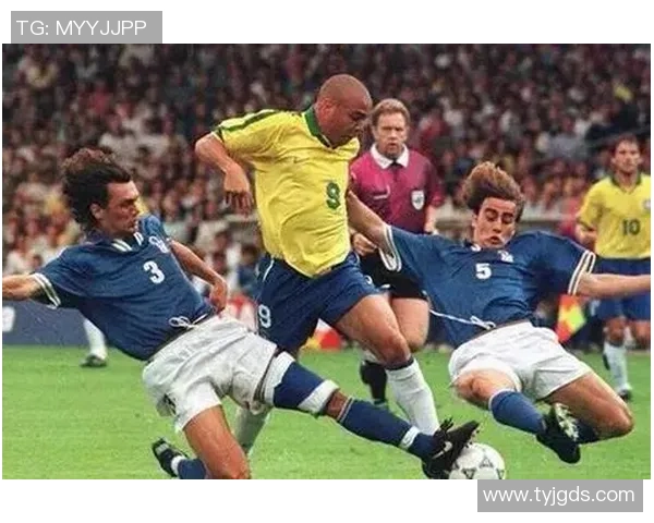 法国足球明星的传奇故事与辉煌成就解析